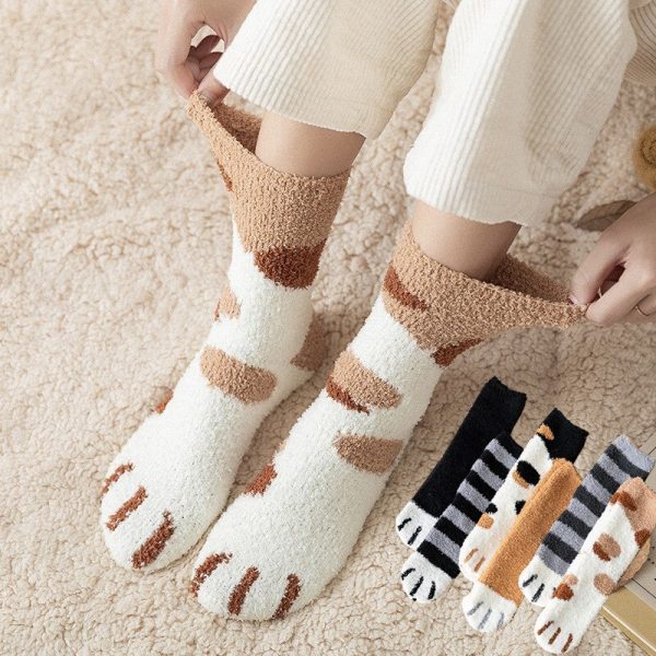 Autumn-and-Winter-Siamese-Cat-1-Pair-of-Plush-Coral-Fleece-Socks-Cute-Thick-Warm-Sleeping-7.jpg