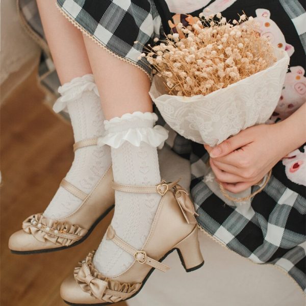 Japanese-Cute-Lolita-Lace-Pile-Socks-Lolita-Mid-Tube-Female-Mesh-JK-Uniform-Socks-1.jpg