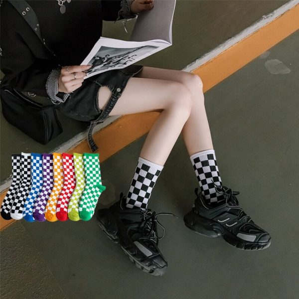 Korea-Harajuku-Trend-Women-Checkerboard-Socks-Geometric-Checkered-Socks-Men-Hip-Hop-Cotton-Unisex-Streetwear-Novelty-1.jpg