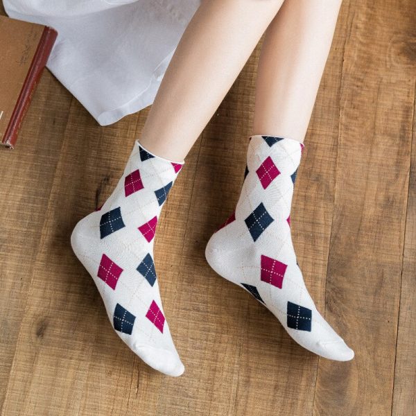 Socks-Ins-Tide-Retro-Diamond-Lattice-Japanese-College-Wind-Pile-Pile-Socks-Jacquard-Forest-Ladies-Mid-1.jpg