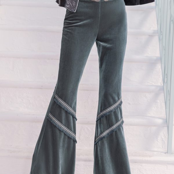 Effortless Elegance: Casual Slim Fit Women's Pants