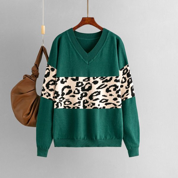 V-Neck Leopard Print Sweater