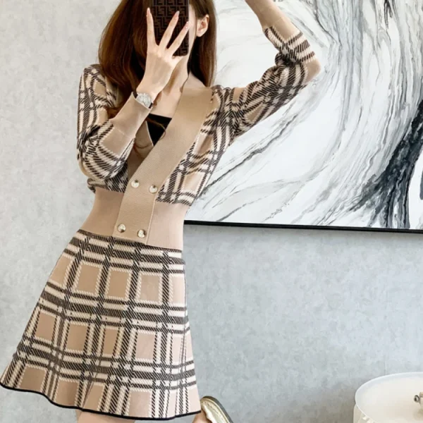 Vintage-V-Neck-Plaid-Short-Knitted-Cardigan-High-Waist-Mini-Skirts-Two-Piece-Female-Fashion-Sweet-1